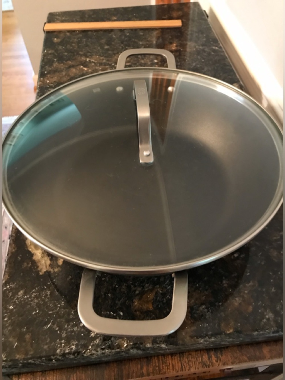 Calphalon 12” Jumbo Pan - Picture 2 of 9